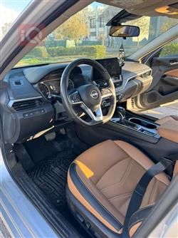 نيسان ألتيما